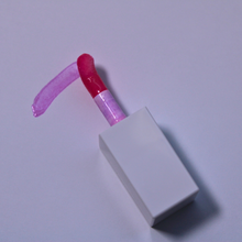 Load image into Gallery viewer, raspberry ripple lip oil