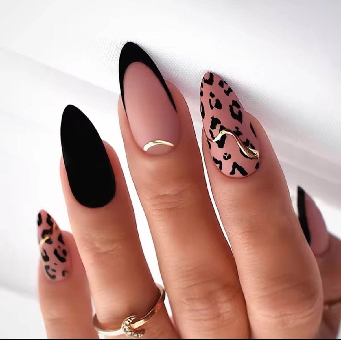 Leopard Print Press-On Nails